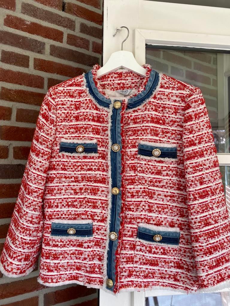 Liu Jo prachtig getailleerd jasje met mooie sierknopen, Ophalen of Verzenden, Zo goed als nieuw, Maat 38/40 (M), Zwart