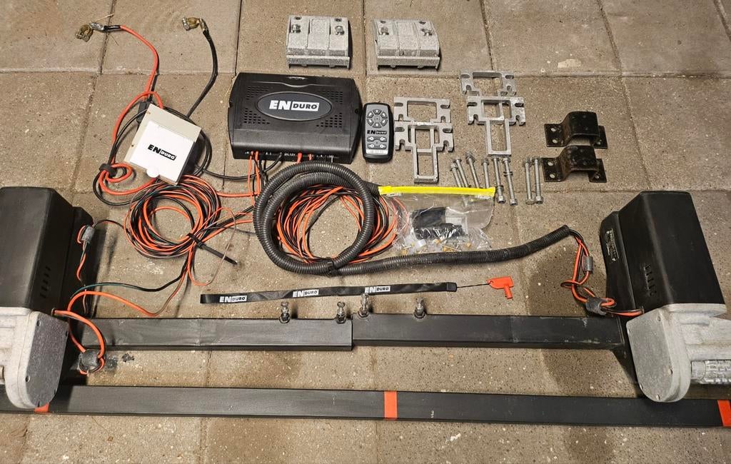 Enduro EM305 Caravan Mover – Volautomatisch!, Caravans en Kamperen, Caravan accessoires, Ophalen