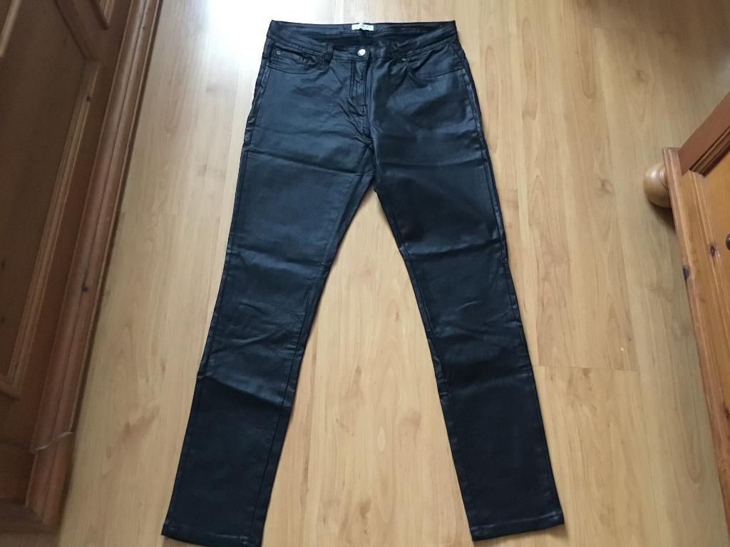 Nieuwe zwarte nep leren broek van zhenzi. Maat 42, Kleding | Dames, Broeken en Pantalons, Zhenzi, Zwart, Maat 42/44 (L), Nieuw