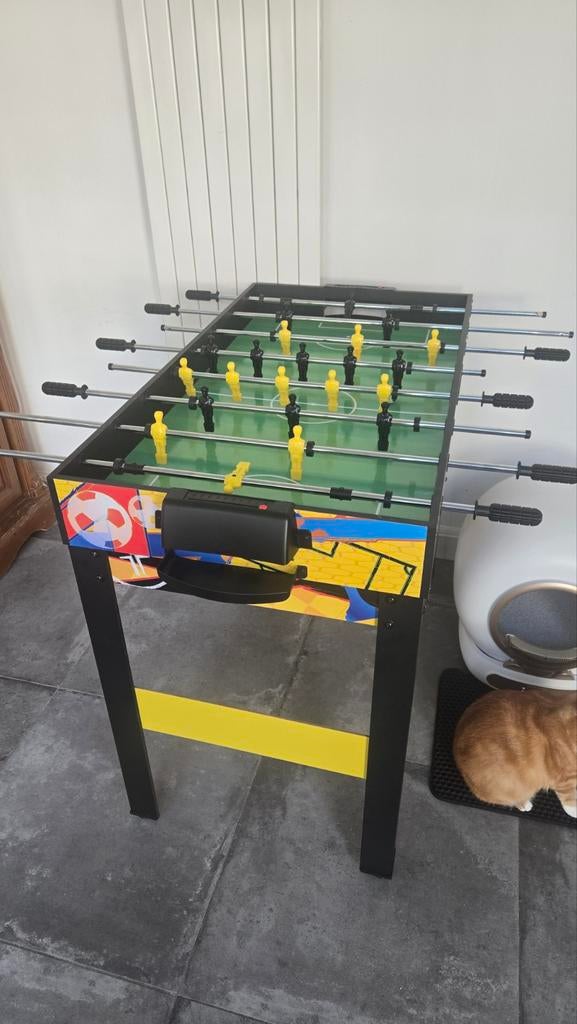 Kinder multiplay tafel. Zo goed als nieuw!, Kinderen en Baby's, Speelgoed | Voetbaltafels, Ophalen, Zo goed als nieuw