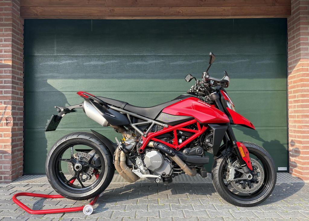 Ducati HYPERMOTARD 950 - quickshift - incl DESMO - als nieuw, Motoren, Bedrijf, Overig