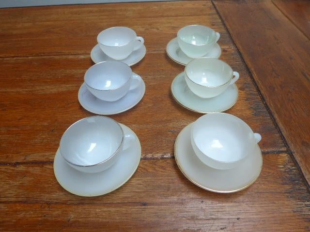 6 vintage opaline kop en schotel, Arcopal Harlequin, Antiek en Kunst, Ophalen of Verzenden