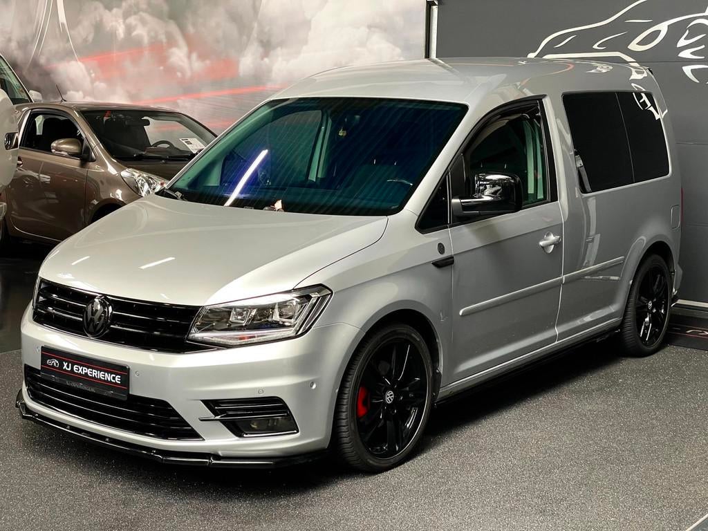 Volkswagen Caddy 2.0 TDI L1H1 180 PK Highline NAVI CARPLAY M, Auto's, Bestelauto's, 1441 kg, Stof, Gebruikt, 700 kg
