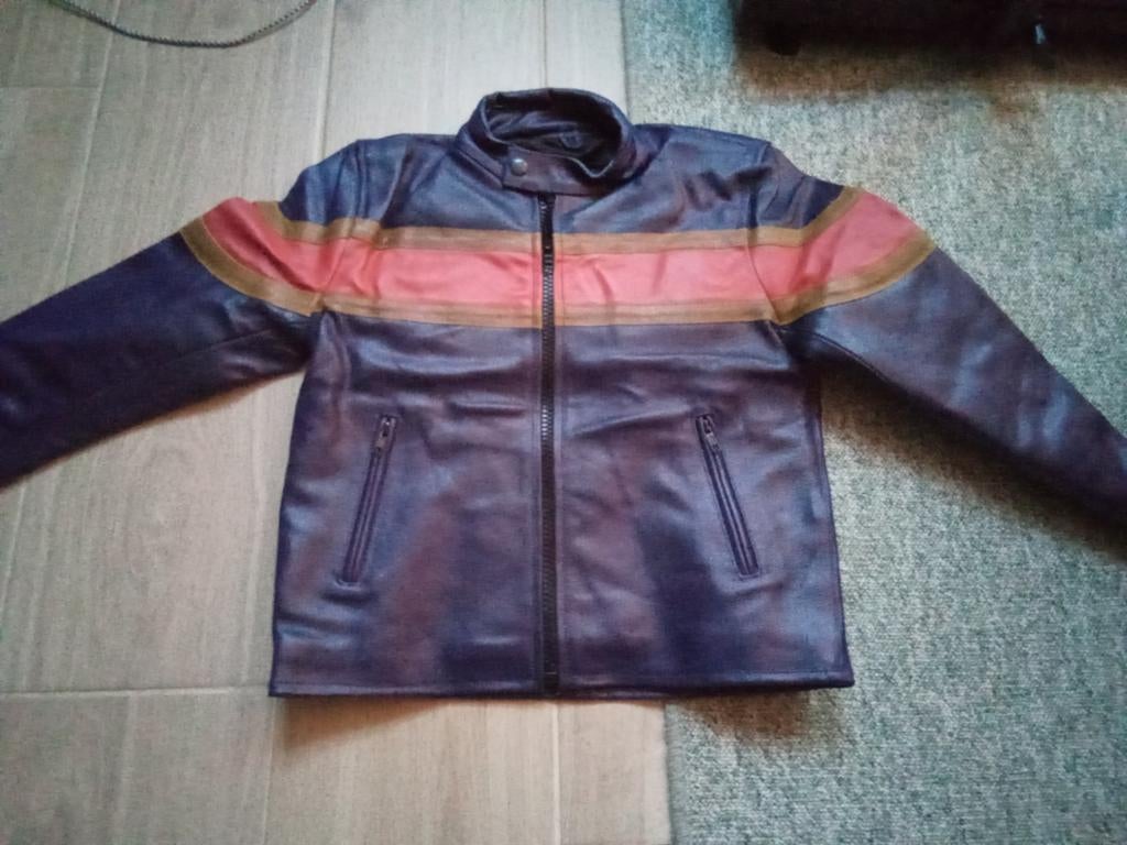 Stoere leren jack maat 146 en maat 152 De conditie is nieuw, Ophalen of Verzenden, Nieuw