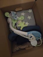 Baby uitzet: dekens, muziekmobiel, jas en slaapzak, Ophalen, Gebruikt, Deken