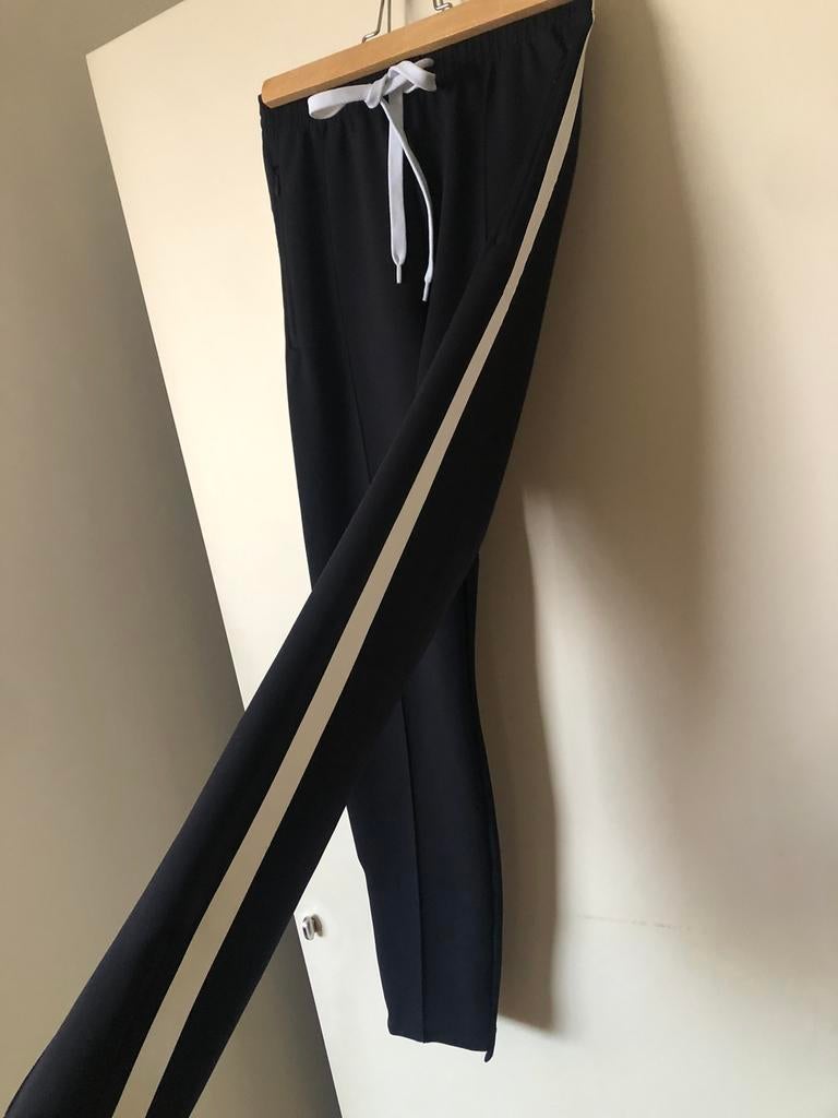 Vanilia broek met witte streep XS/34, Zwart, Ophalen of Verzenden, Zo goed als nieuw, Maat 34 (XS) of kleiner