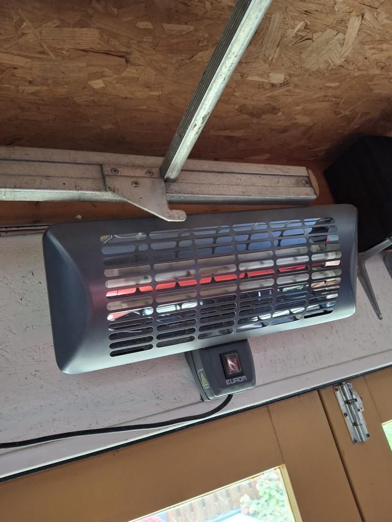 Terrasverwarmer electr. 2000 watt, Ophalen of Verzenden, Zo goed als nieuw, Elektrisch