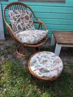 Vintage jaren '60 rotan draaistoel met krukje/voetenbankje, Ophalen, Gebruikt, Minder dan 75 cm, Minder dan 50 cm