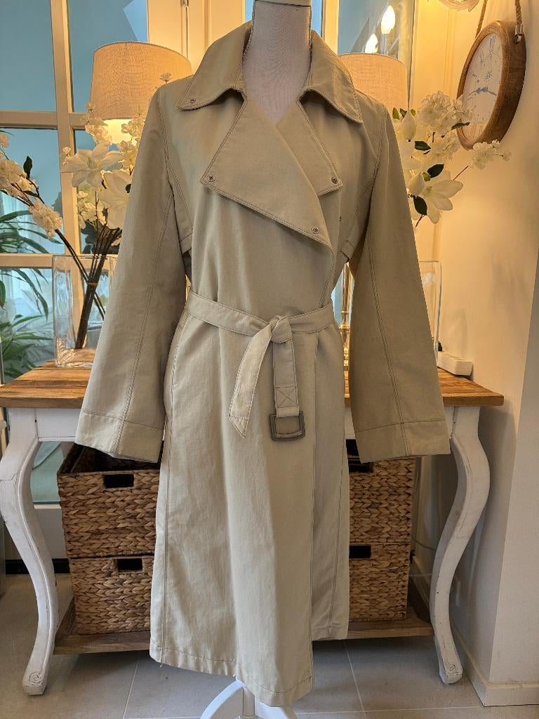 Chique, Licht-Beige trenchcoat Max Mara Rainware, 38-40/M., Ophalen of Verzenden, Zo goed als nieuw, Maat 38/40 (M), Beige