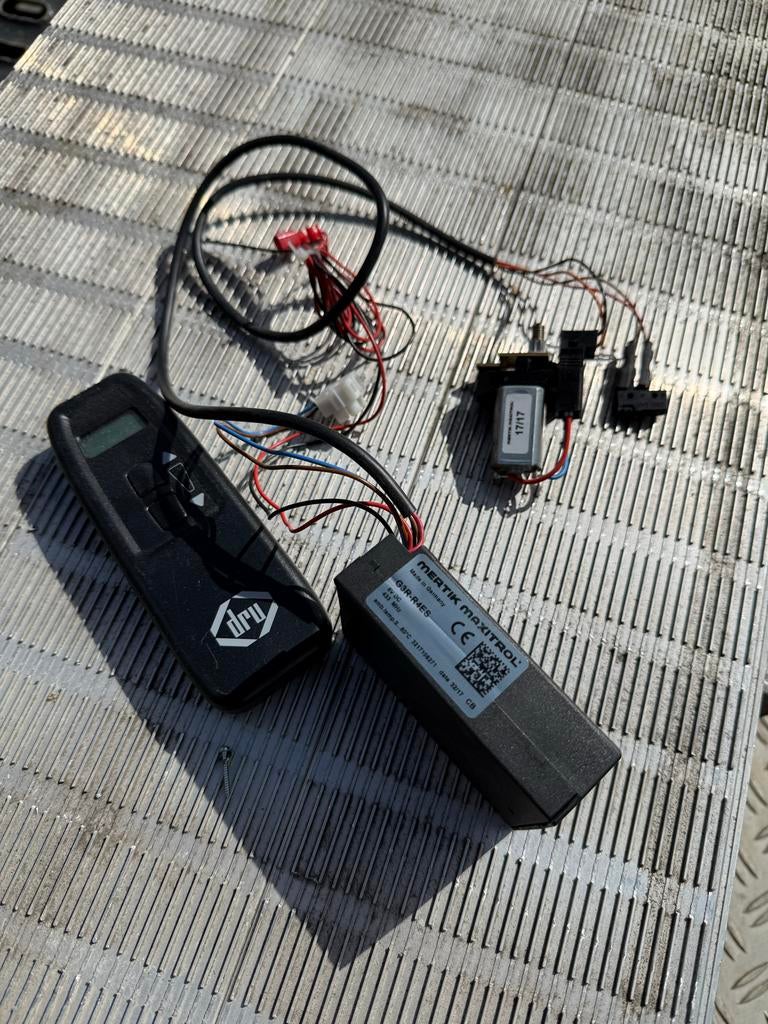 DRU Mertik Maxitrol G6R-H4S Afstandsbediening en ontvanger, Ophalen, Gebruikt