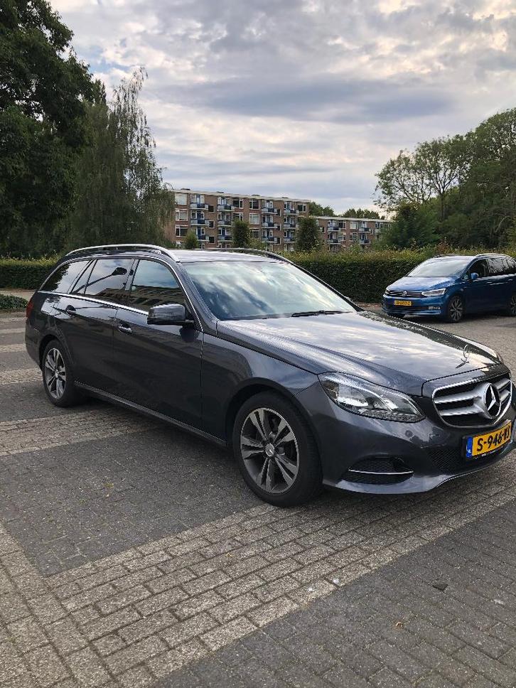 Mercedes-Benz E-Klasse 2.0 E200 Estate AUT 2014 Grijs, Auto's, Mercedes-Benz, Bedrijf, E-Klasse, ABS, Airbags, Airconditioning