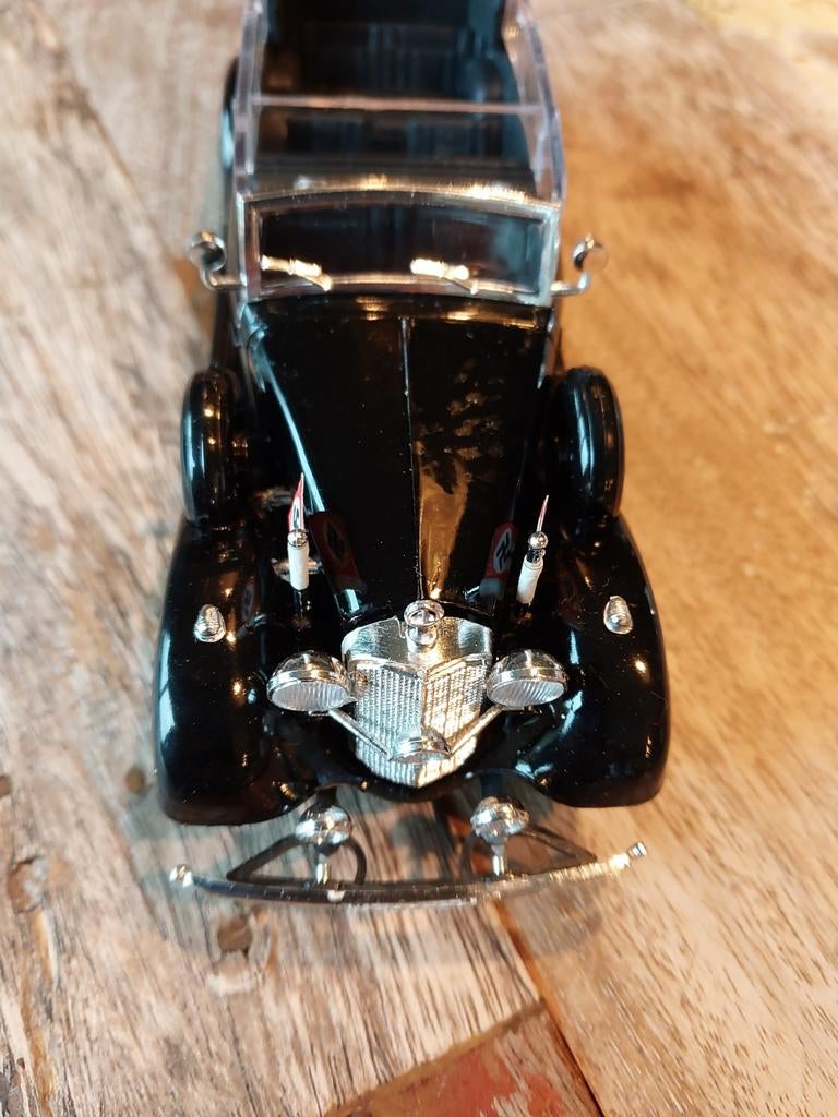 Mercedes Hitler, Ophalen of Verzenden