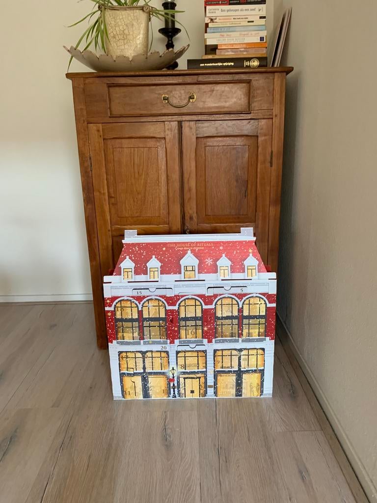 Rituals Adventskalender 2024, Diversen, Kerst, Ophalen of Verzenden, Zo goed als nieuw