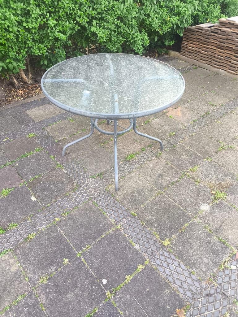 Bijna gratis ronde tuintafel, Tuin en Terras, Tuintafels, Ophalen, Gebruikt, Rond, Aluminium