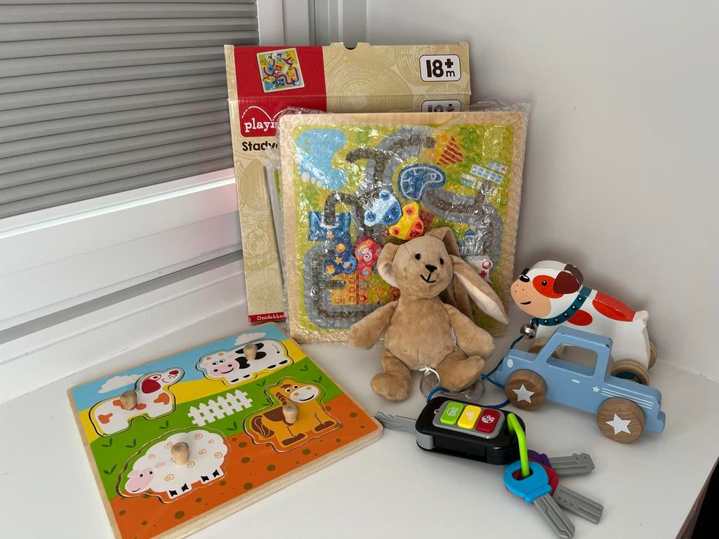 Speelgoed bundel: Little Dutch auto, Janod hond, konijn, sle, Kinderen en Baby's, Speelgoed | Babyspeelgoed, Ophalen of Verzenden