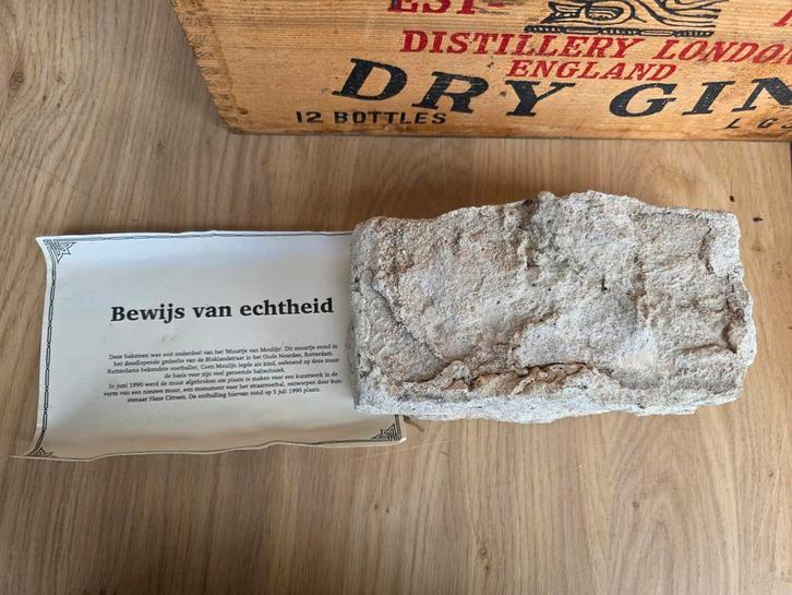 Originele baksteen uit muurtje van Moulijn Feyenoord r'dam, Kinderen en Baby's, Overige Kinderen en Baby's, Ophalen of Verzenden