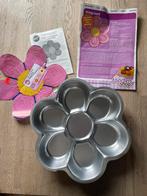 Bakvorm bloem van Wilton, Ophalen of Verzenden, Gebruikt, Taarten, Bakvorm