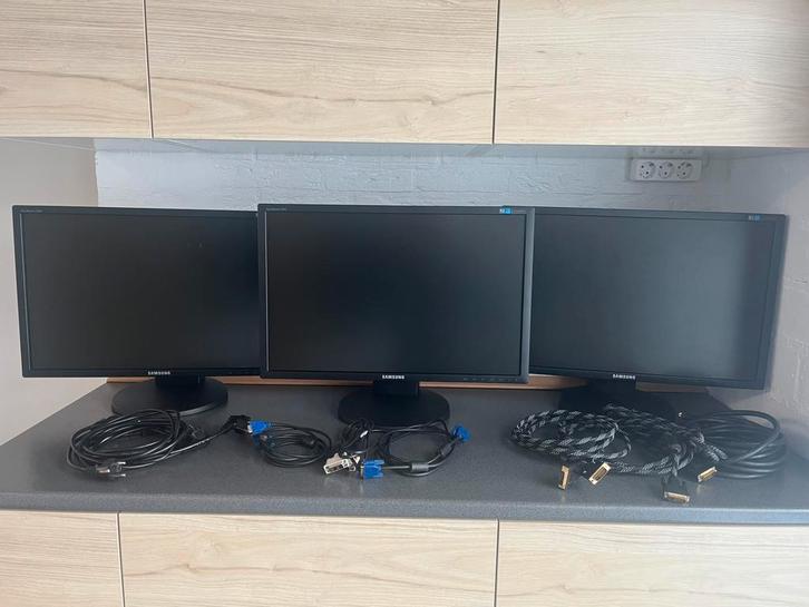 3 x Samsung SyncMaster 2443BW PC Monitoren, Computers en Software, Monitoren, Gebruikt, 60 Hz of minder, DVI, VGA, Kantelbaar