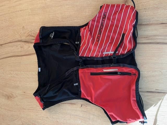 Hardloopvest La Spotiva Ultra 10 L, Overige merken, Nieuw, Ophalen of Verzenden, Kleding