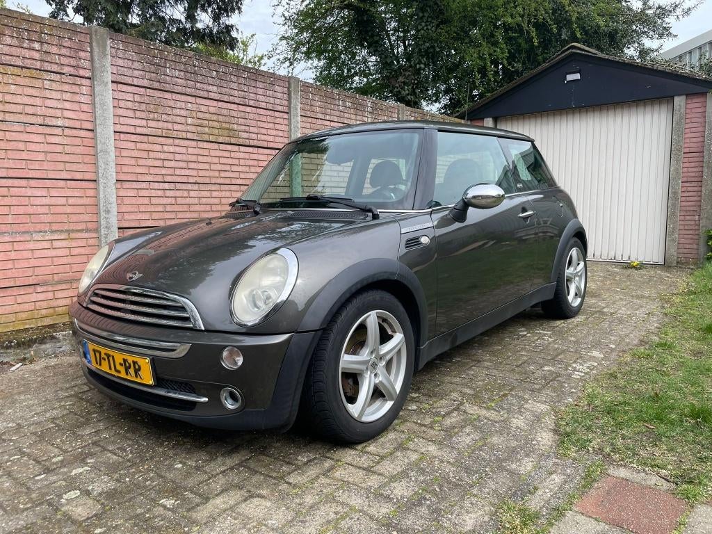 Mini 1.6 Cooper / Cruise control / Airco / Leer / Onderhoud, Auto's, Mini, Bedrijf, Cooper, Airbags, Airconditioning, Centrale vergrendeling