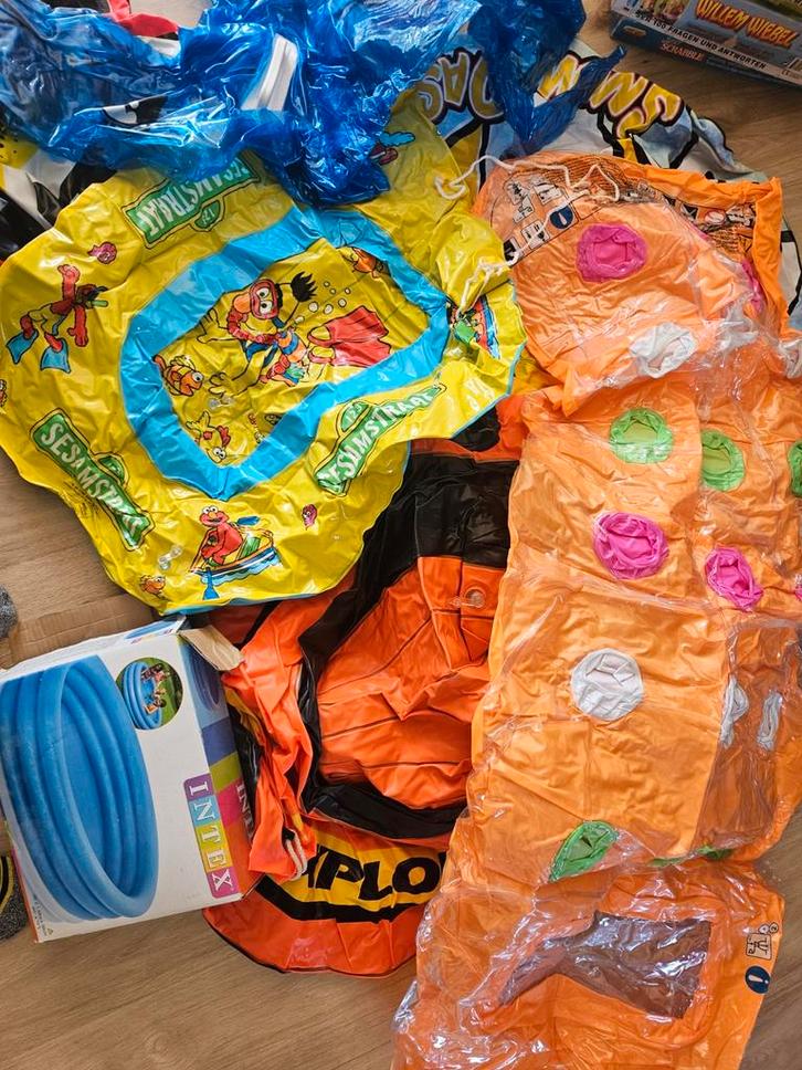 Partij opblaas zwemspullen: zwembad, zwembanden, speelmat, Kinderen en Baby's, Speelgoed | Buiten | Opblaasfiguren, Gebruikt, Ophalen