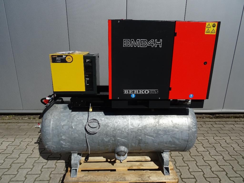 compressor Berko BMB 4H1, Ophalen, Zo goed als nieuw, Minder dan 200 liter/min, Geluidgedempt