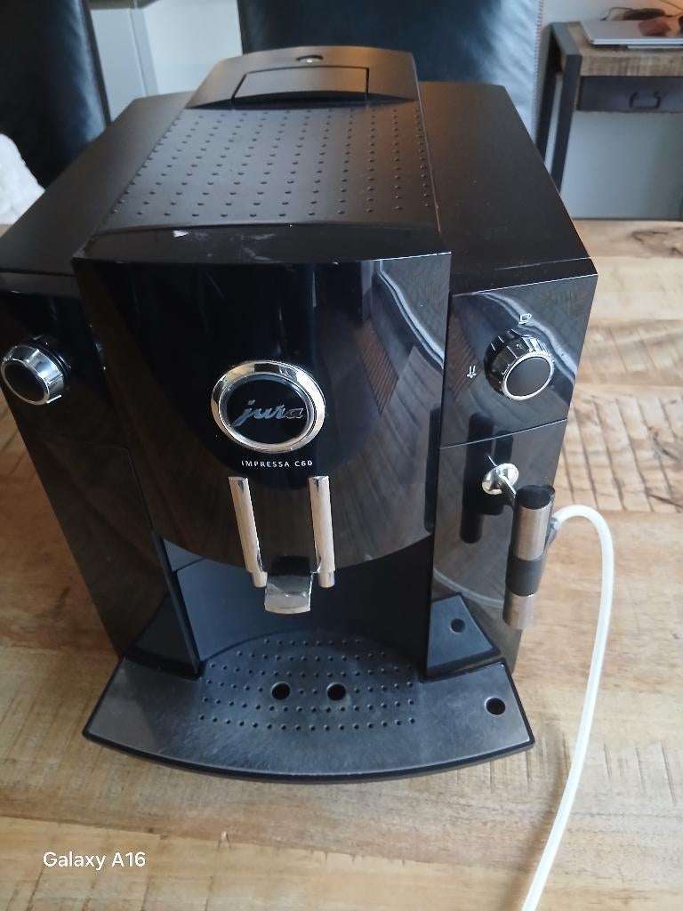 koffiezetapparaat Jura Impressa C60, Gebruikt, Espresso apparaat, Ophalen of Verzenden, 1 kopje