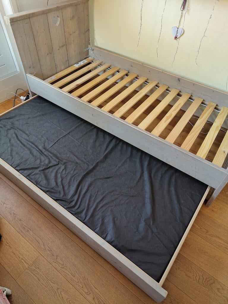 steigerhouten bed met logeerbedlade, Ophalen, Gebruikt, 90 cm, Eenpersoons