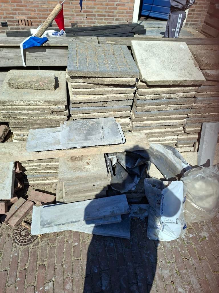 Gratis tuin tegels, Doe-het-zelf en Verbouw, Tegels, Gebruikt, Overige typen, 10 m² of meer, Ophalen