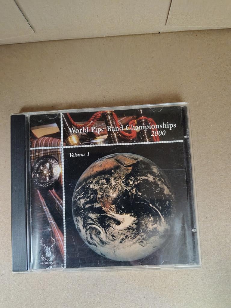 Cd World Pipe Band Championships 2000 volume 1 en 2, Cd's en Dvd's, Cd's | Wereldmuziek, Ophalen of Verzenden, Zo goed als nieuw