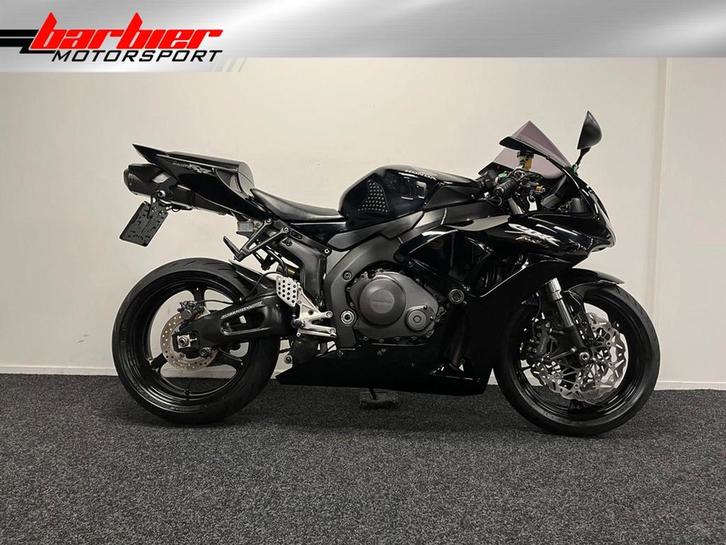 Honda CBR1000RR LEASE VOORDELIG!, Motoren, Motoren | Honda, Bedrijf, Super Sport, meer dan 35 kW, 4 cilinders, Motorrijbewijs A