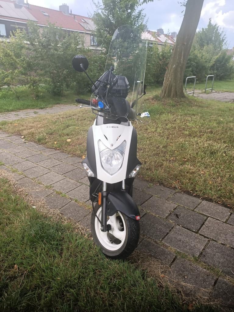 Kymco agility 50 geel kenteken, Fietsen en Brommers, Scooters | Kymco, Ophalen, Gebruikt, Benzine, Agility