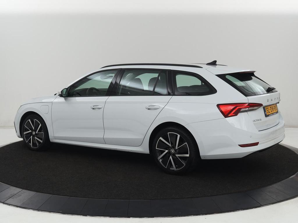 Skoda Octavia 1.4 TSI iV PHEV Business Edition | Adaptive cr, Stof, Gebruikt, Euro 6, 150 pk