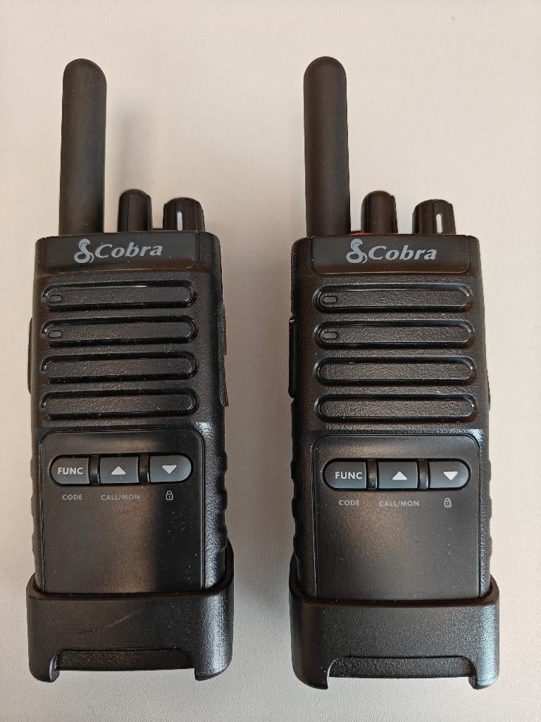 Set van 2 Cobra PX650 UHF PMR446 portofoons ZGAN, Met broekklem, 5 tot 15 km, Ophalen of Verzenden, Zo goed als nieuw