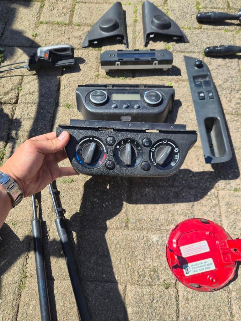 Diverse Suzuki Swift 2005-2010 onderdelen (analoog/digitaal), Auto-onderdelen, Airco en Verwarming, Ophalen of Verzenden