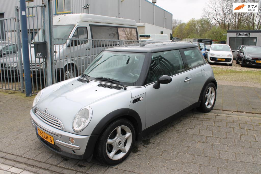 Mini Mini 1.6 Cooper Chili, Gebruikt, 4 cilinders, 4 stoelen, 14 km/l