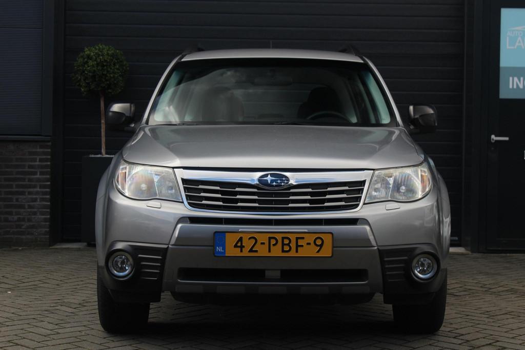 Subaru Forester 2.0 X Intro | Trekhaak |, Auto's, Subaru, 1994 cc, Stof, Zwart, Origineel Nederlands