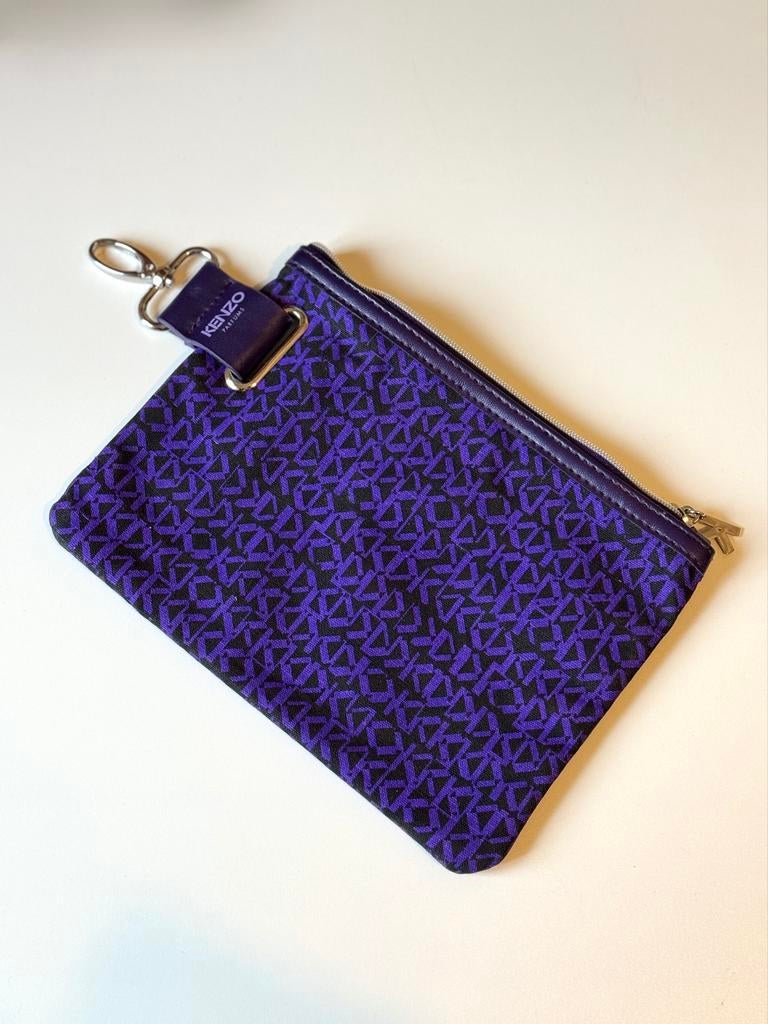 KENZO Parfums etui / clutch paars logoprint - nieuw, Ophalen of Verzenden, Zo goed als nieuw, Paars, Avondtasje