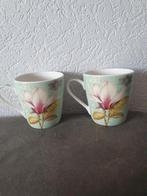 Set van 2 Pimpernel Vintage Toile mokken met magnolia, Huis en Inrichting, Keuken | Servies, Keramiek, Ophalen of Verzenden, Zo goed als nieuw