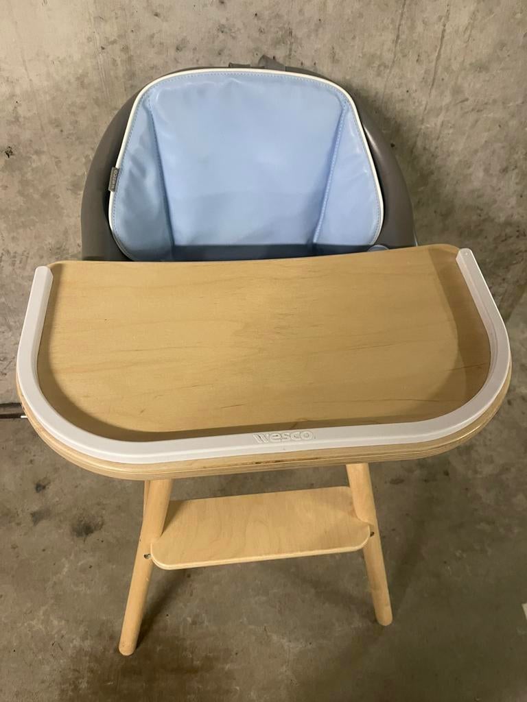 Hoge kinderstorl met kussen Wesco kinderstoel / highchair, Kinderen en Baby's, Kinderkamer | Tafels en Stoelen, Ophalen, Zo goed als nieuw