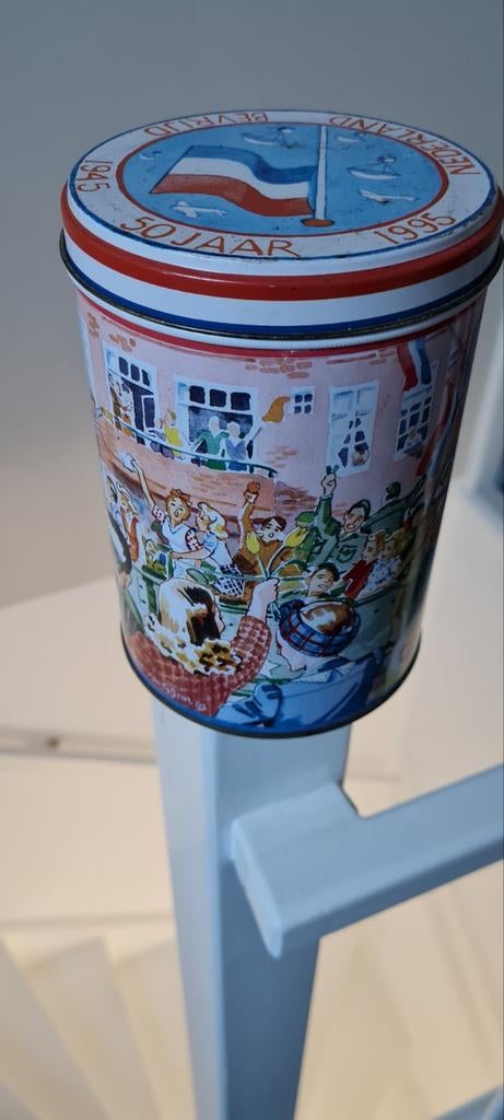 Koekblik 50 Jaar Bevrijding Nederland 1945-1995, Verzamelen, Blikken, Ophalen of Verzenden, Gebruikt, Koek(jes), Overige merken