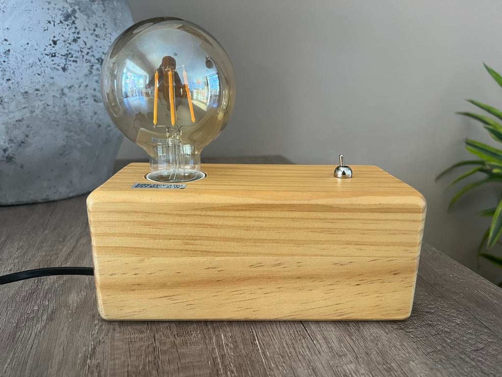 Houten tafellamp minimalistisch, Ophalen of Verzenden, Zo goed als nieuw, Minder dan 50 cm