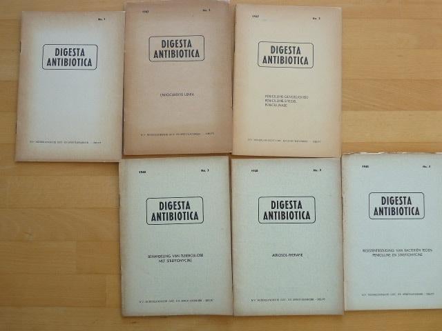 Digesta Antibiotica 1947 / 1948 Delftse Gist en Spiritus, Boeken, Geschiedenis | Stad en Regio, Ophalen of Verzenden, Gelezen