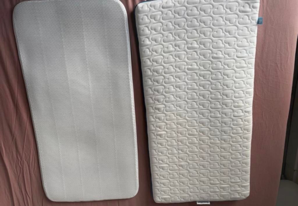 Aerosleep matras en topper wieg, Ophalen, Zo goed als nieuw