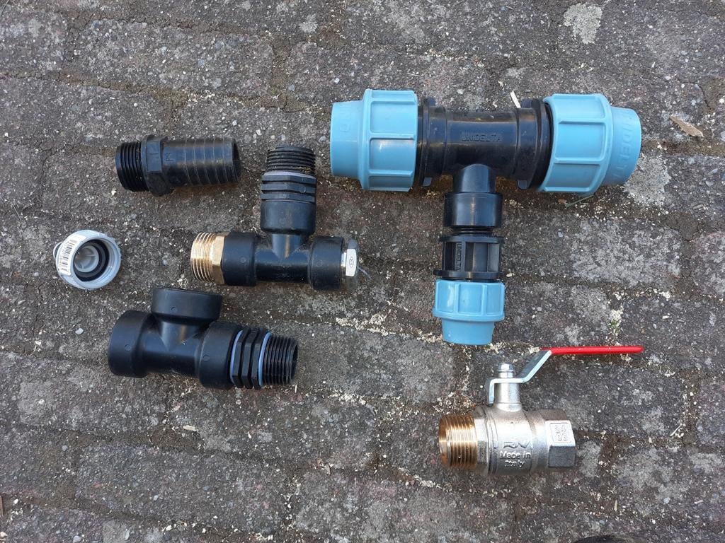 Waterkoppelingen en kogelkraan, Ophalen of Verzenden, Gebruikt