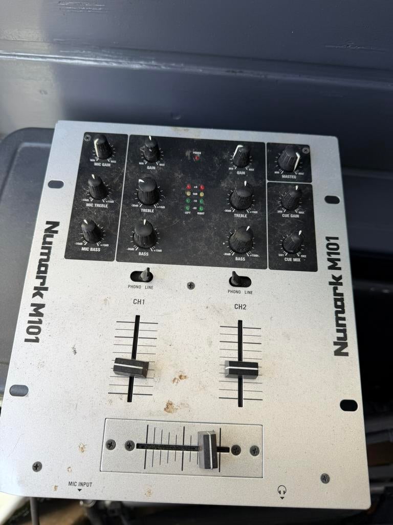 Numark n101, Muziek en Instrumenten, Ophalen of Verzenden, Zo goed als nieuw