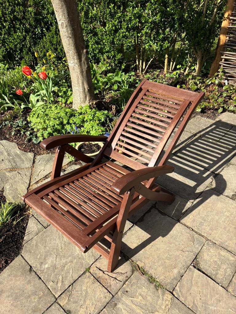 Mooie houten ligstoel voor buiten, Tuin en Terras, Ophalen, Zo goed als nieuw, Hout, Inklapbaar
