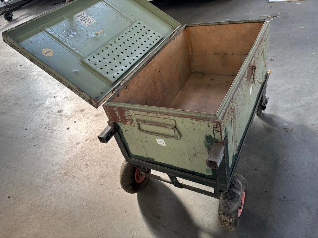 Robuuste Gereedschapkruiwagen - Ideaal voor Werkplaats/Tuin, Ophalen, Gebruikt, Handmatig, Tweewielig
