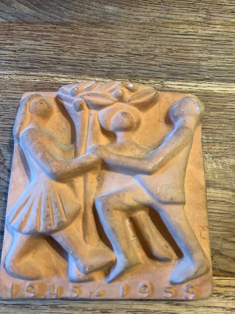 Tegel 'Dansende Kinderen' 1945-1955 Vrijheidsviering, Ophalen of Verzenden