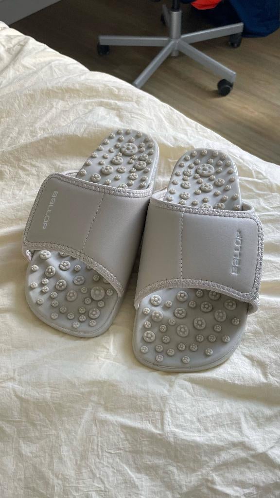 BALLOP Acupressure Slippers Sandals, Ophalen of Verzenden, Zo goed als nieuw, Grijs
